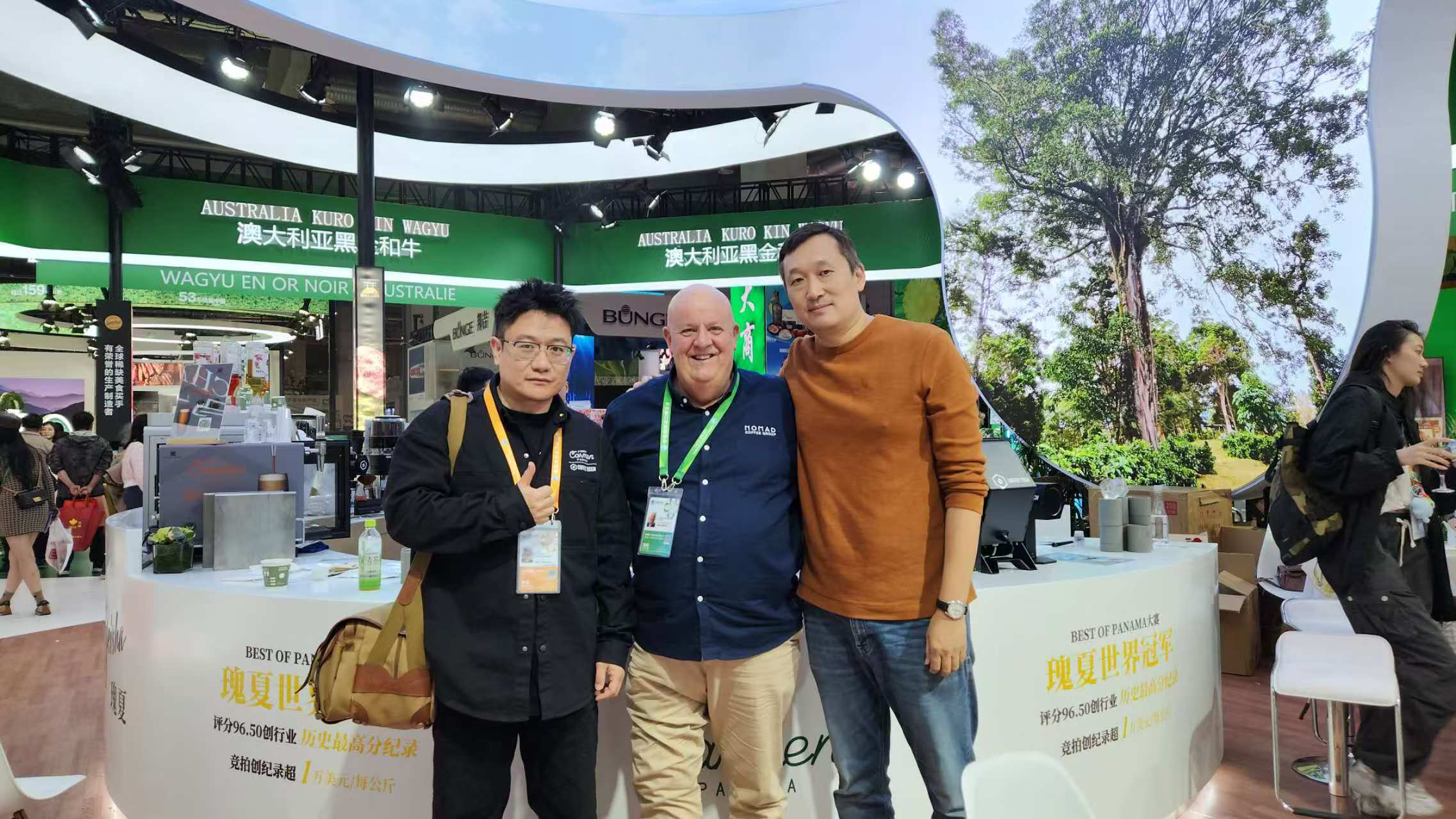Lingstar exhibition booth with visitors